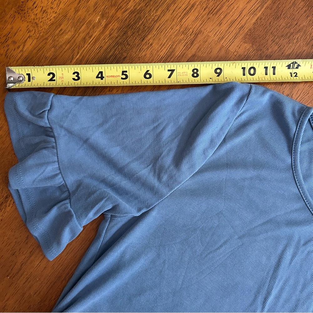 Blue Ribbed Ruffle Sleeve Top | Womens Medium | Soft Stretch Tee |Green Envelope - Picture 6 of 7